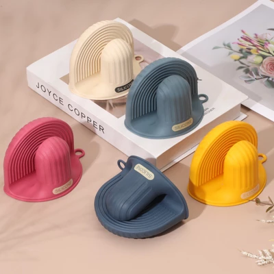 Unique Bargains Heat Resistant Mini Silicone Oven Mitts For Air Fryer Kitchen Cooking 2 Pcs 2 Unique Bargains Heat Resistant Mini Silicone Oven Mitts For Air Fryer Kitchen Cooking 2 Pcs - Image 2