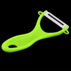 Unique Bargains Kitchen Lightweight Ergonomic Chemical Purity Peeler Green 1 Pc